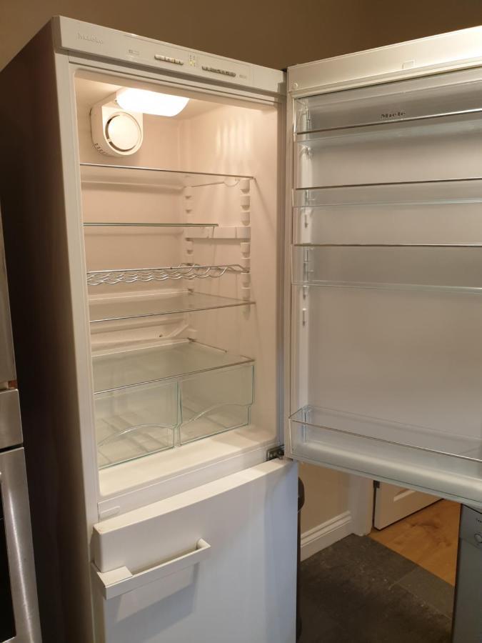 Appartement Luxury 3 Bedroom Flat 1min Walk From Underground, With Free Parking Sleeps X10 Londen